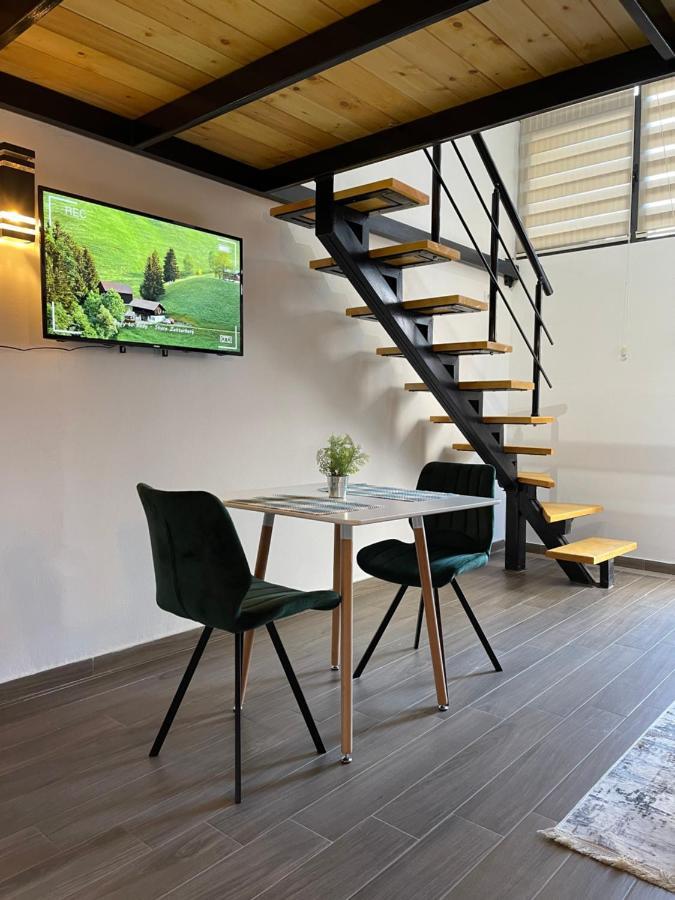 D&E Apartaments Tirana Esterno foto
