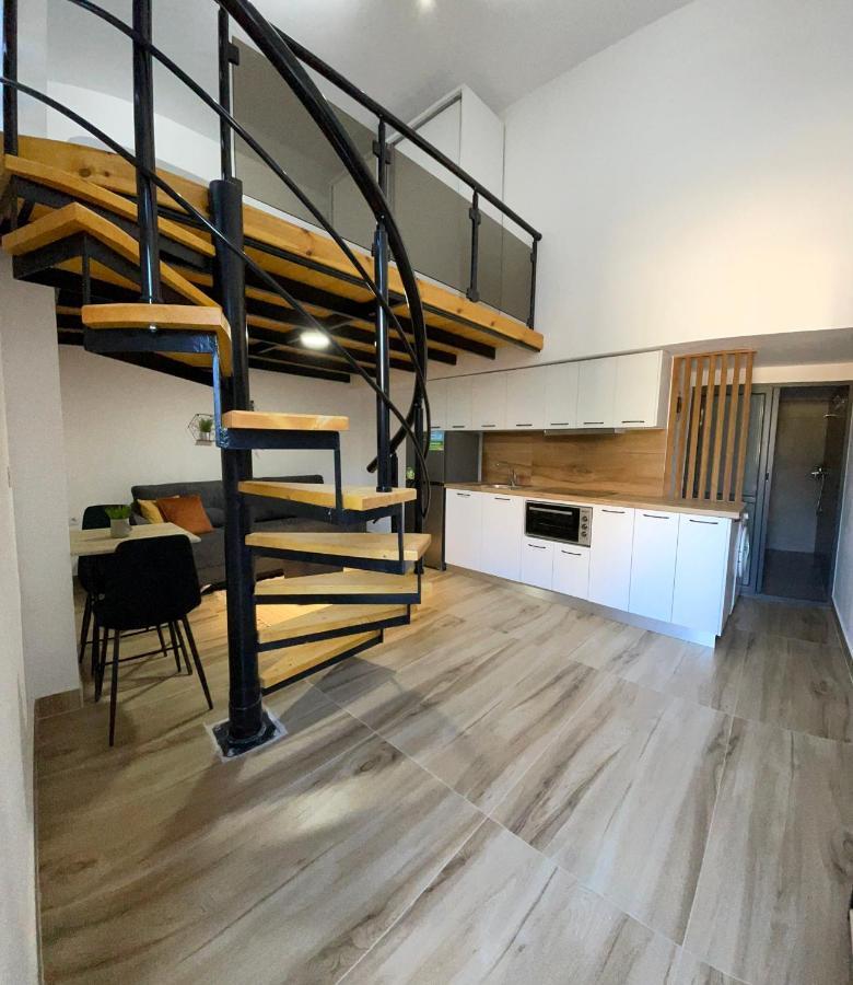 D&E Apartaments Tirana Esterno foto